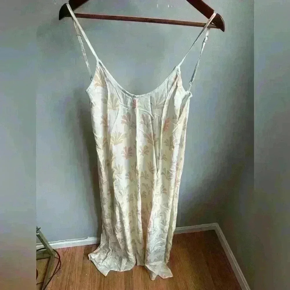 Citrine Leta Flowy Adjustable Strap Scoop Back Maxi Dress in Tan Reef Size M - Picture 7 of 12